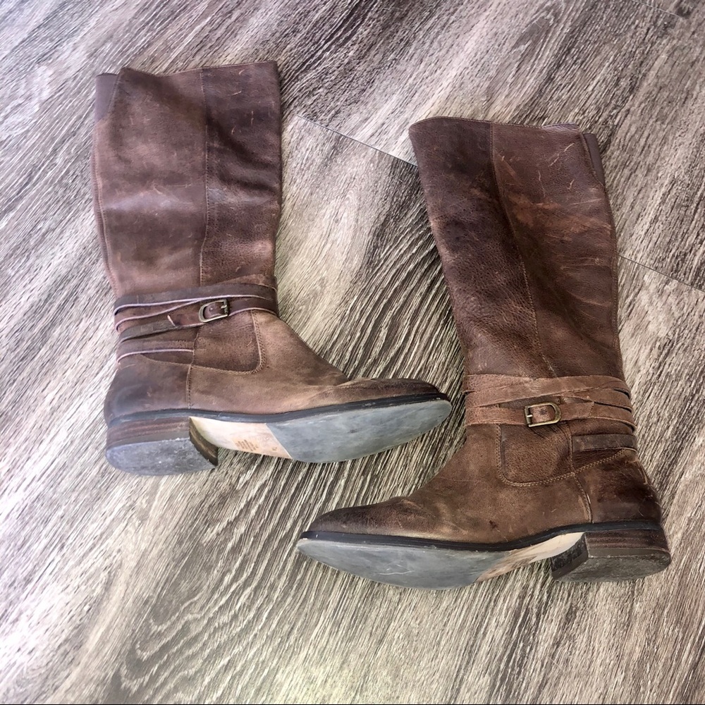 Arturo Chiang Leather Boots